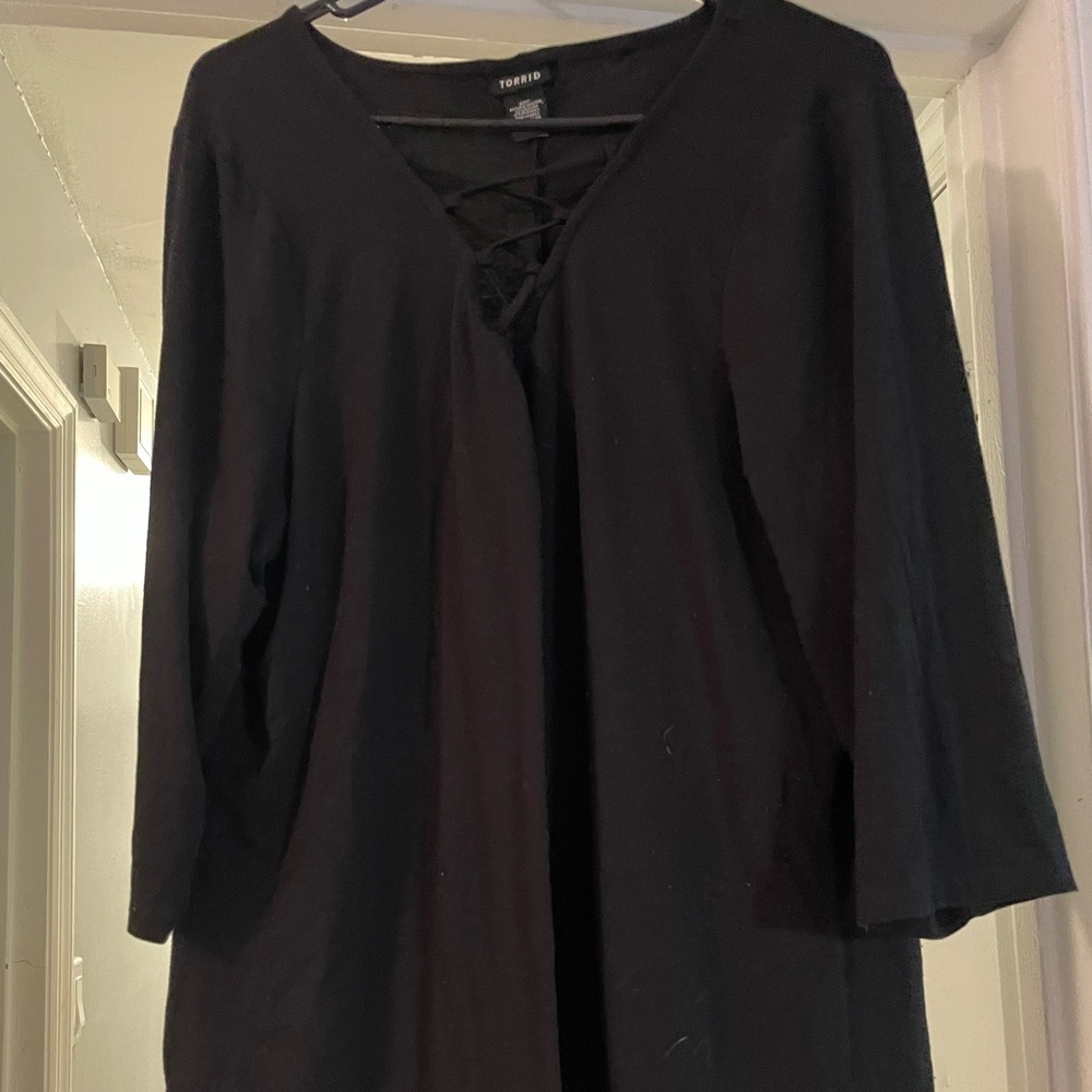 Torrid strappy neckline shirt